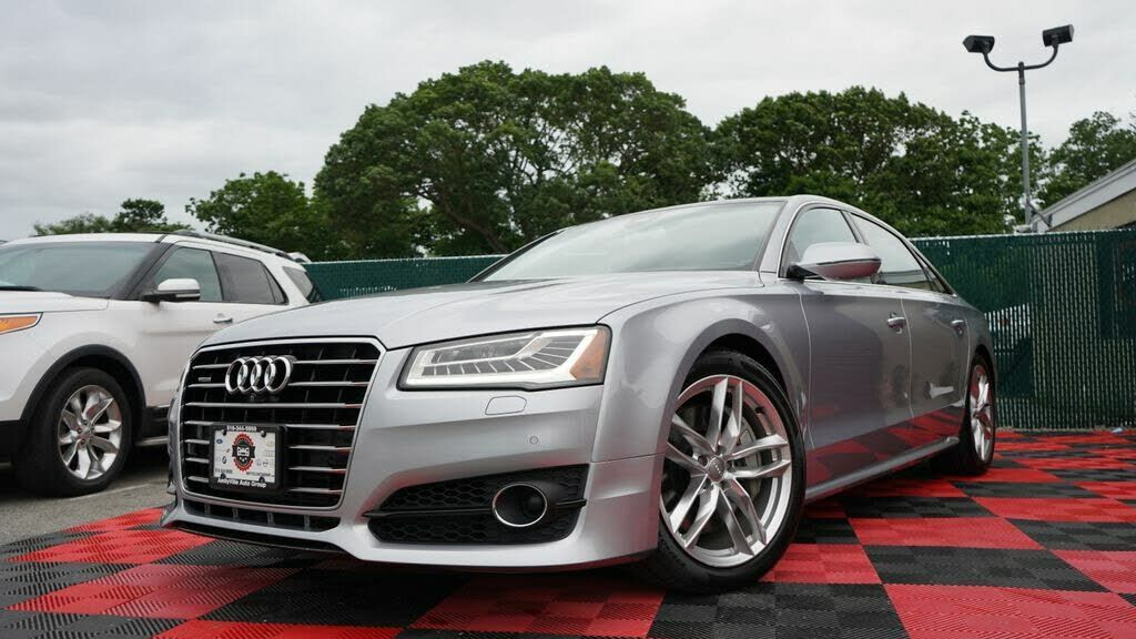Audi A8