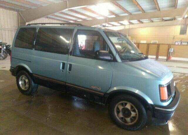 Chevrolet Astro Van