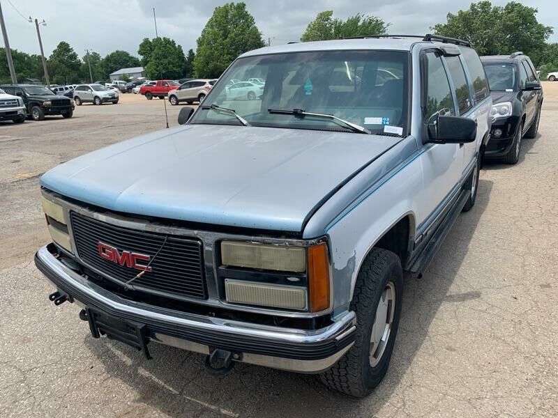 GMC Suburban