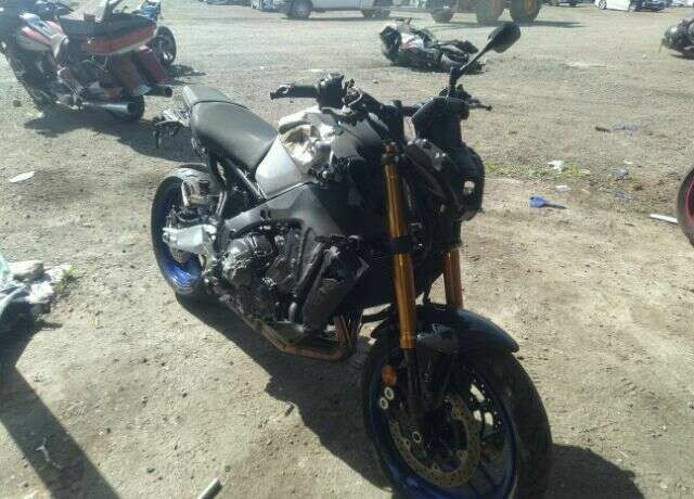 YAMAHA