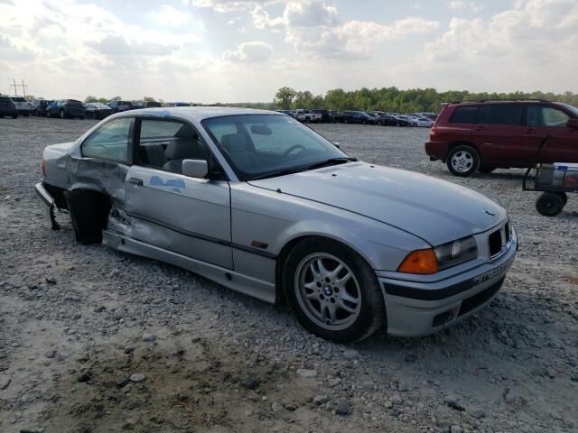 BMW 328iS