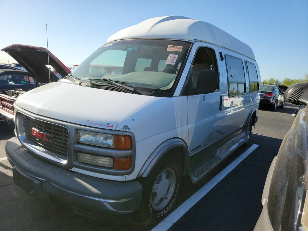 GMC Savana