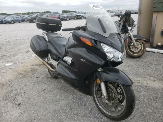 Honda ST1300A