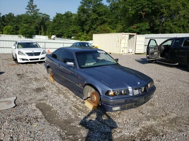 BMW 323is