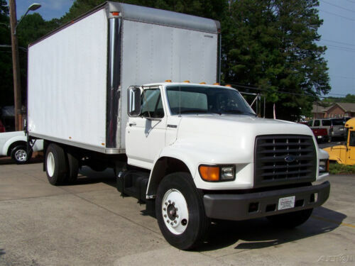 Ford F-800