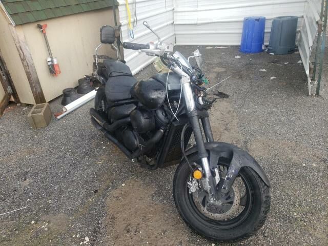 Suzuki VZ800