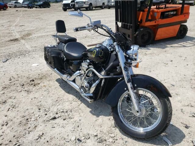 Honda VT750 (Shadow Aero)