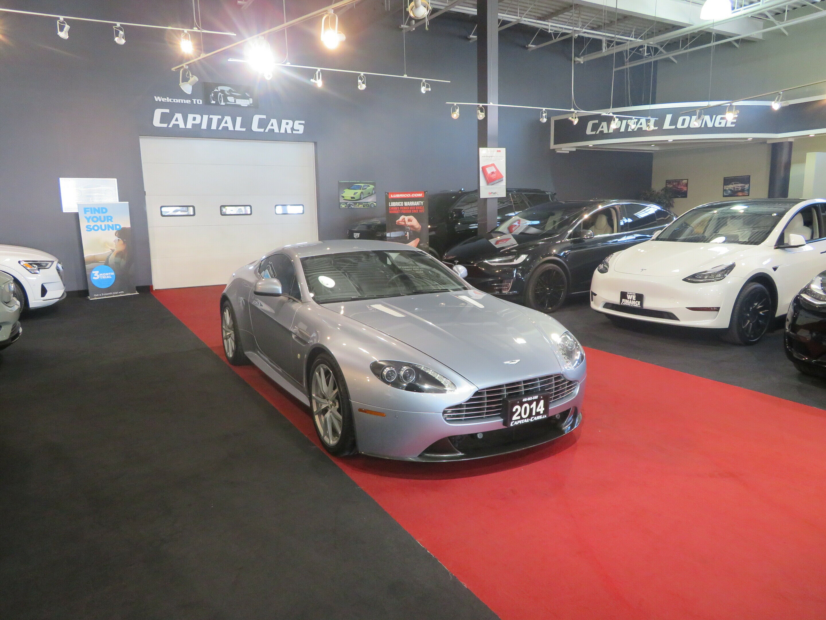 Aston Martin V8 Vantage