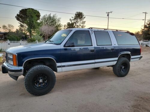GMC Suburban
