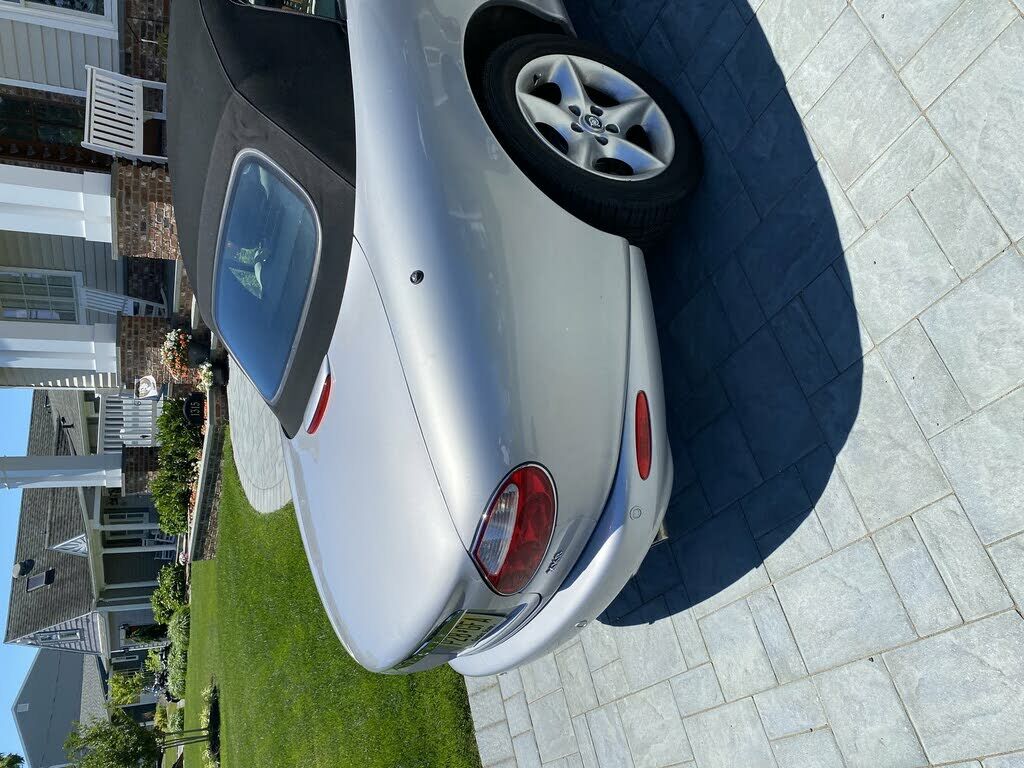 Jaguar XK8
