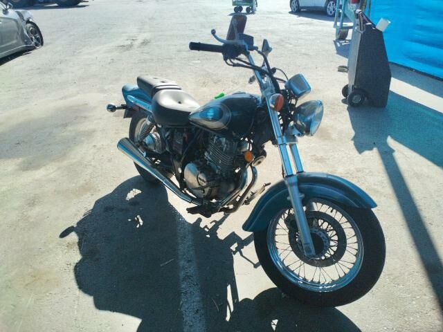 Suzuki GZ250