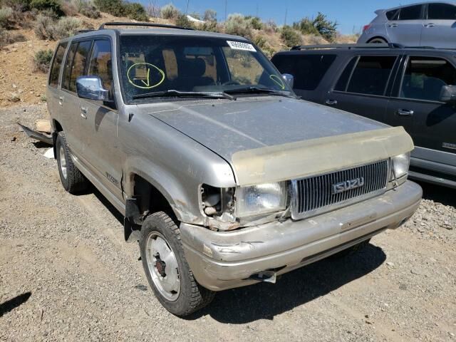 Isuzu Trooper