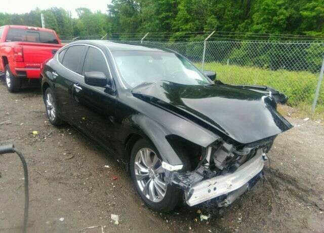 Infiniti M56