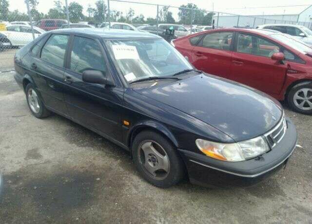 Saab 900