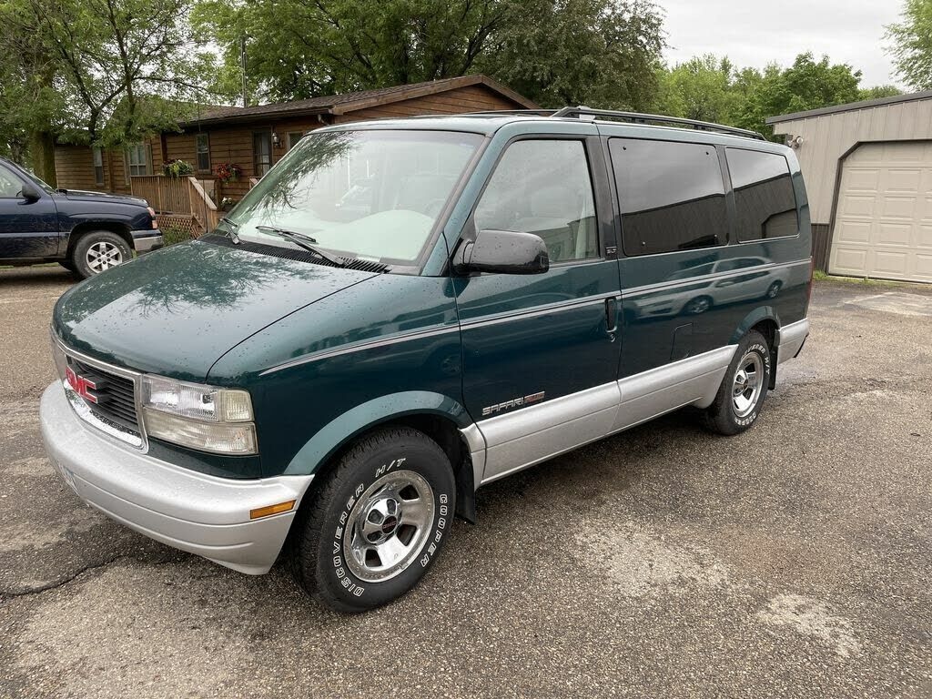 GMC Safari