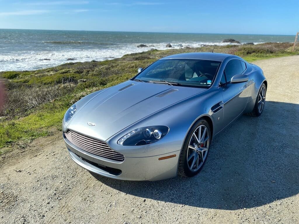 Aston Martin V8 Vantage