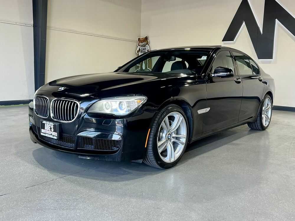 BMW 740i