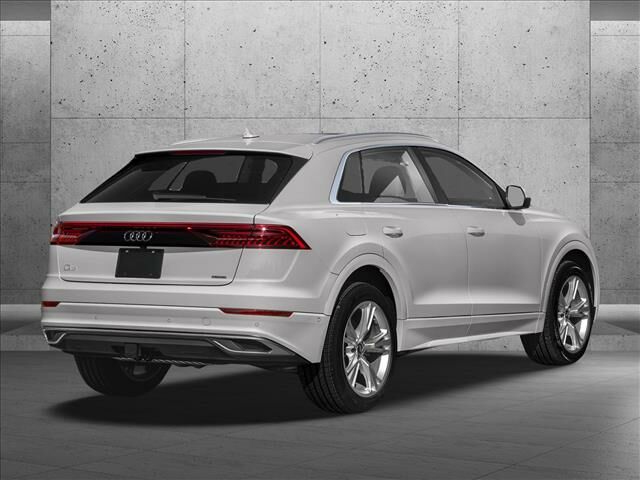 2022 Audi Q8