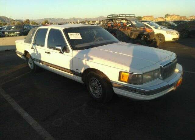 Lincoln Town Car