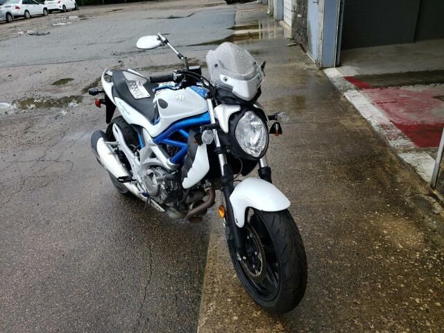 Suzuki SFV650
