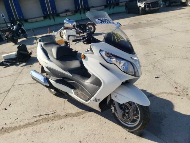 Suzuki AN400