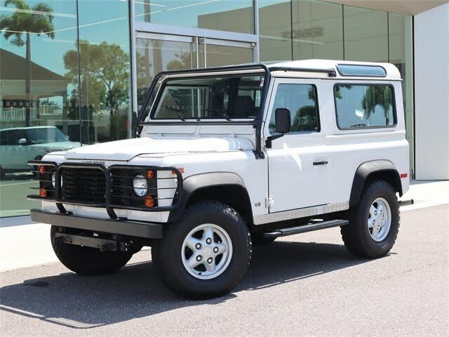 Land Rover Defender