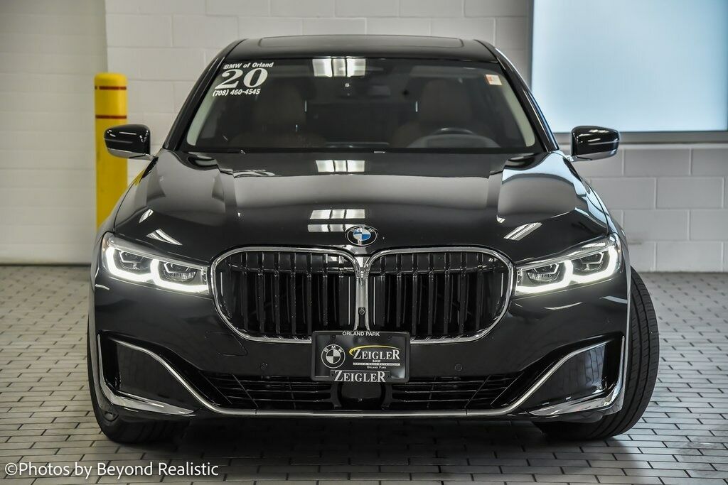 2020 BMW 745e