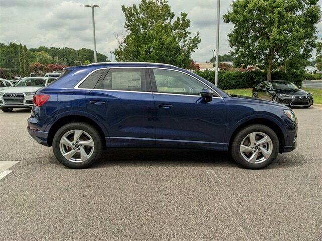 2022 Audi Q3