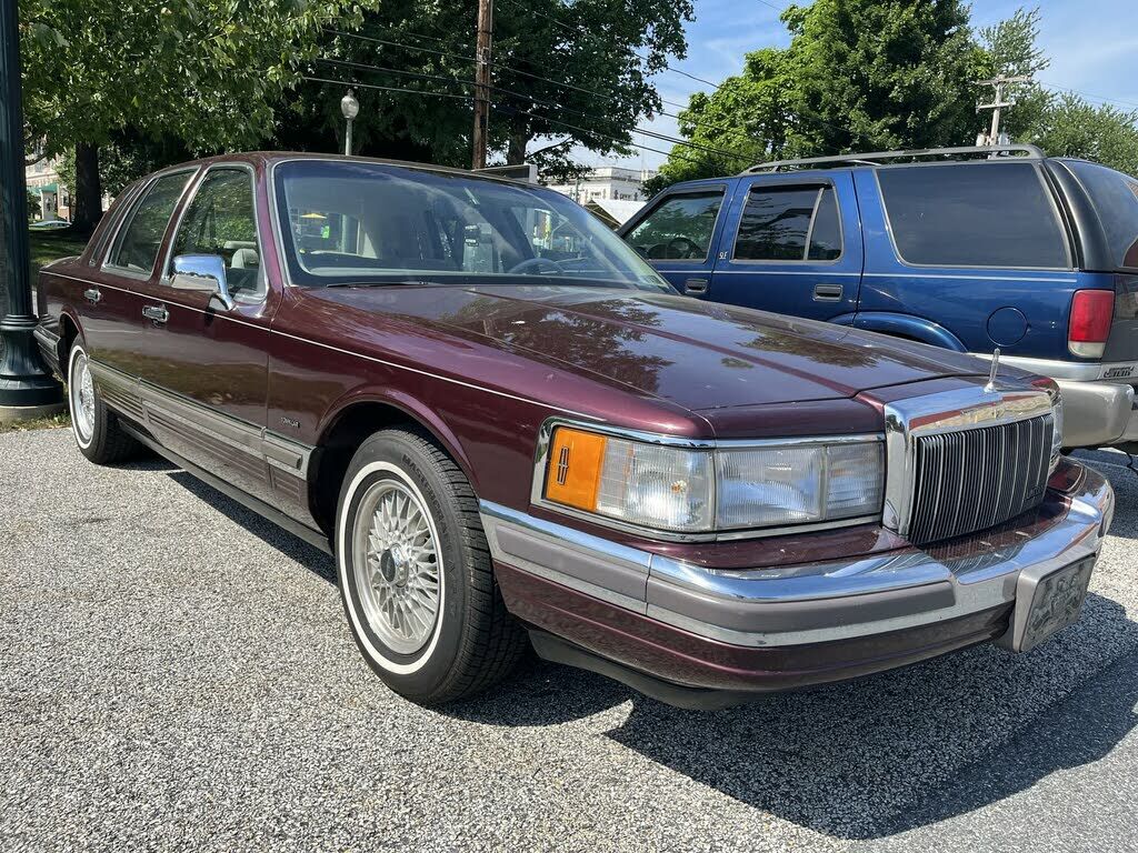 Lincoln Town Car