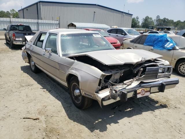 Ford Crown Victoria