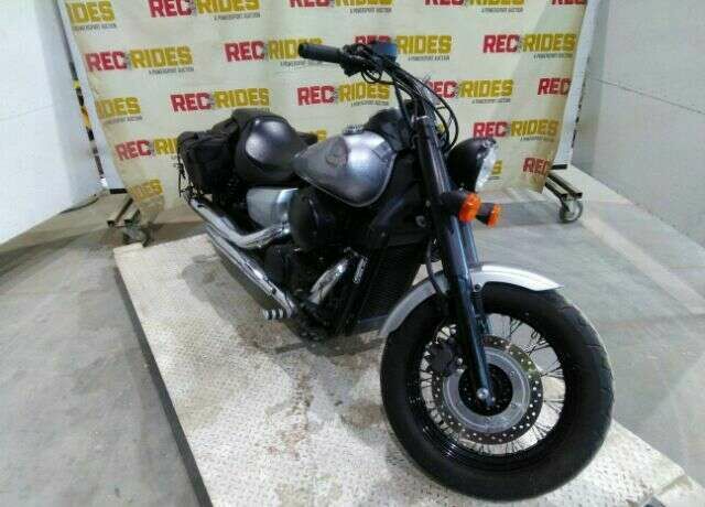 Honda VT750 (Shadow Phantom)