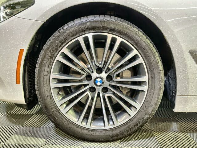 2020 BMW 530i