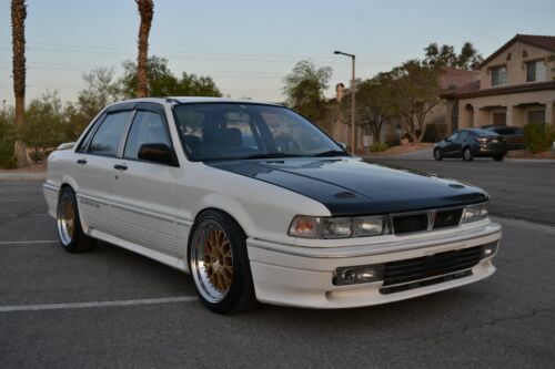Mitsubishi Galant