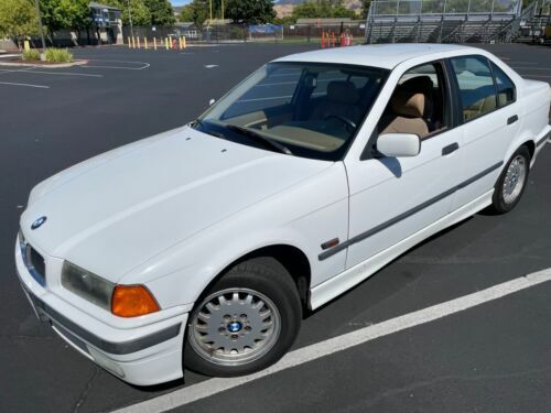 BMW 328i