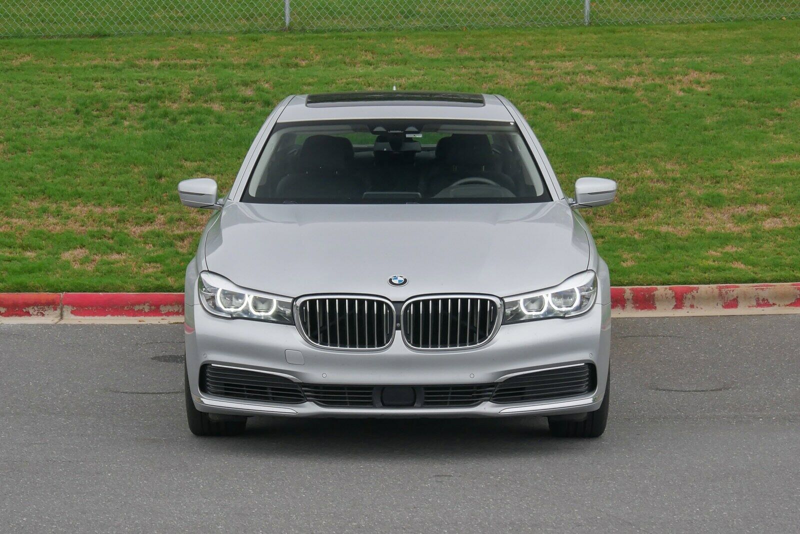 2019 BMW 740i
