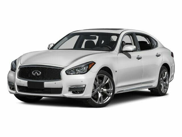 Infiniti Q70L