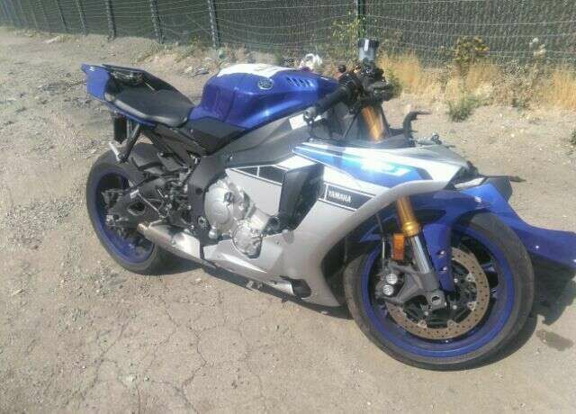 YAMAHA
