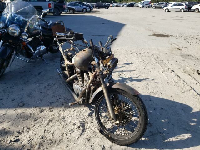 Honda VT600CD (SHADOW VLX DELUXE)