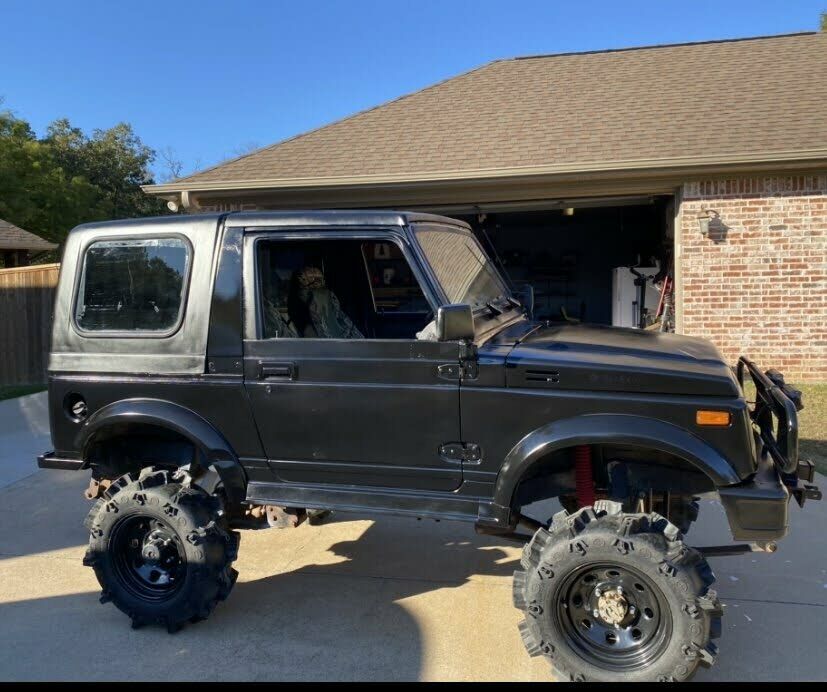 Suzuki Samurai