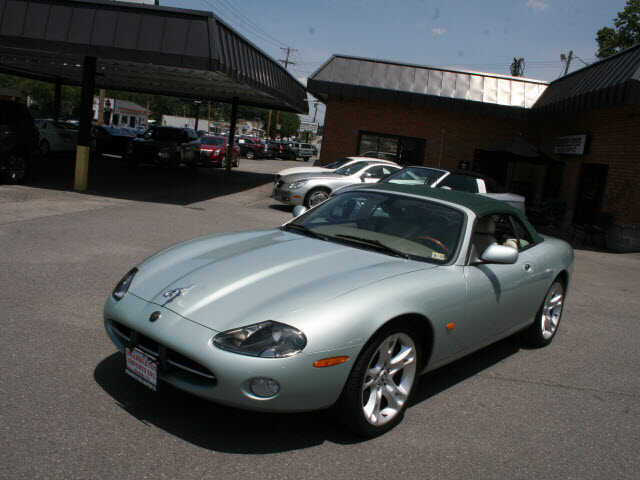 Jaguar XK8