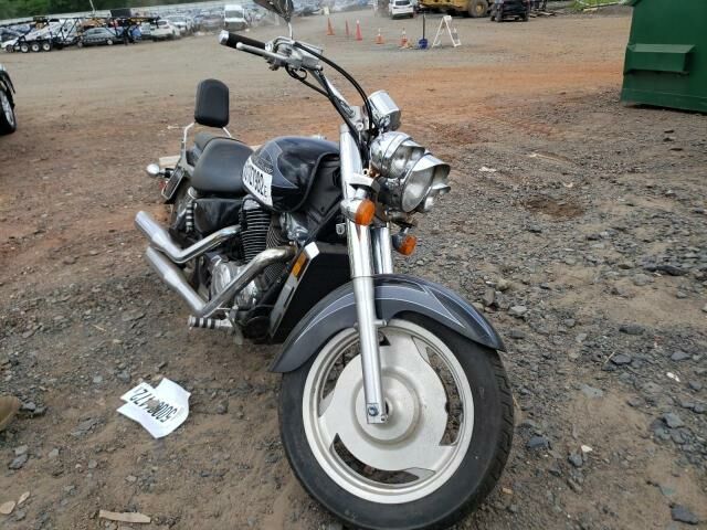 Honda VT1100C2 (SHADOW SABRE)