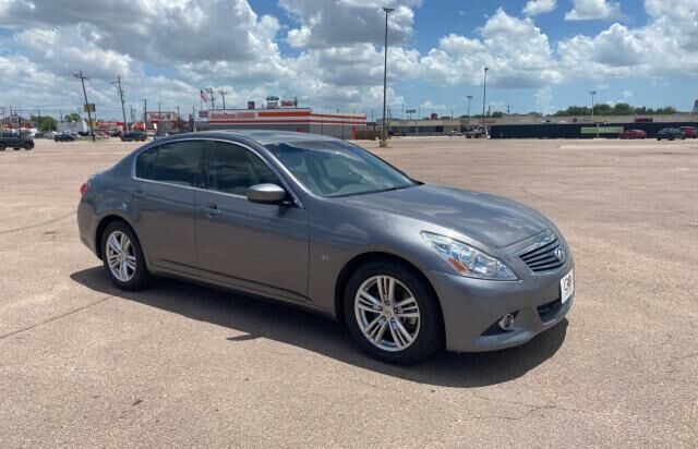 Infiniti Q40