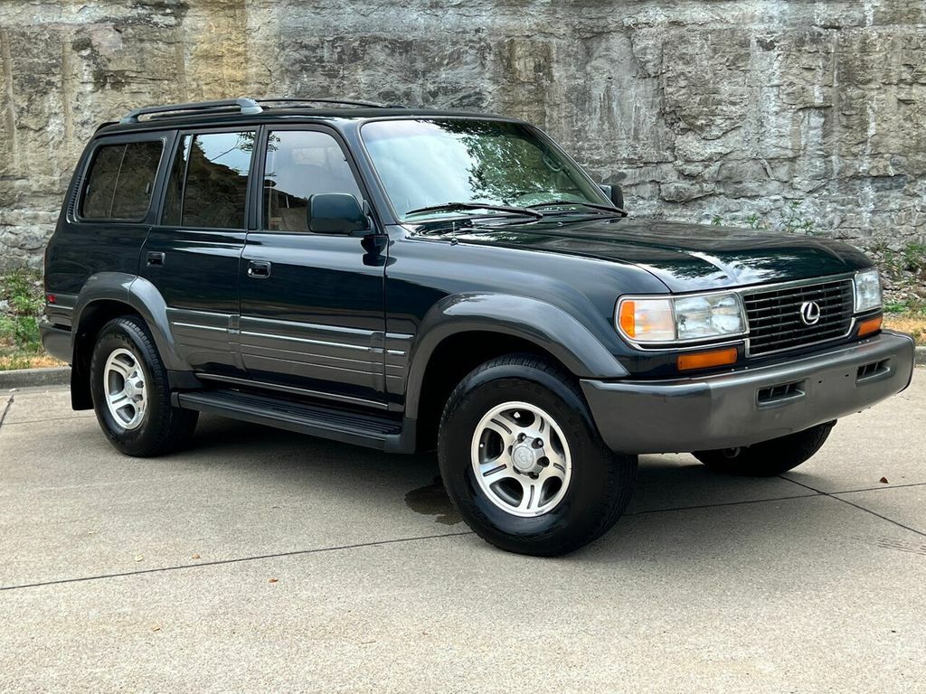 Lexus LX