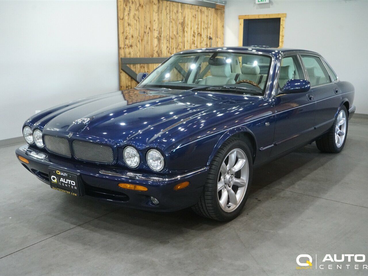 Jaguar XJR