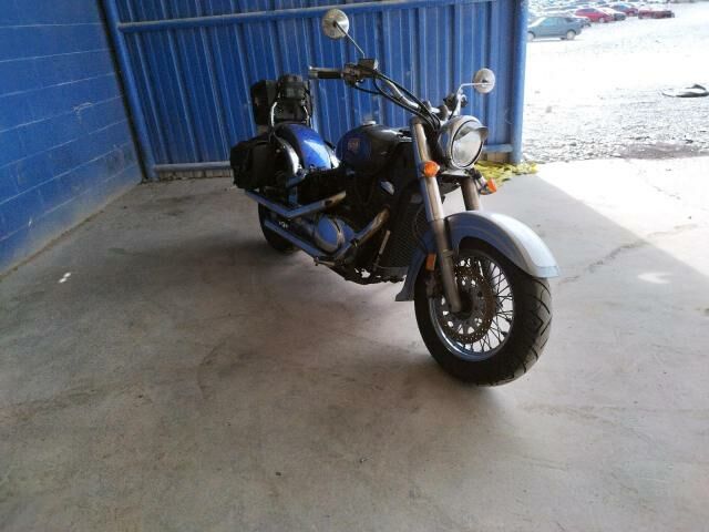Suzuki VL800K