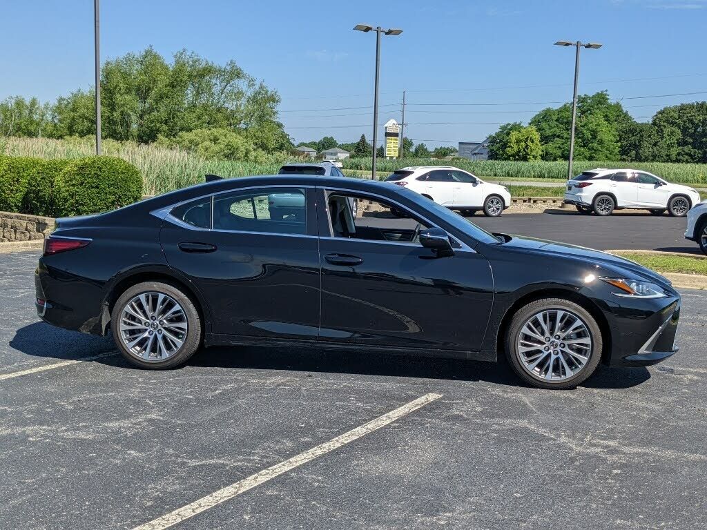 2021 Lexus ES / ES HYBRID