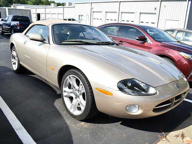 Jaguar XK8
