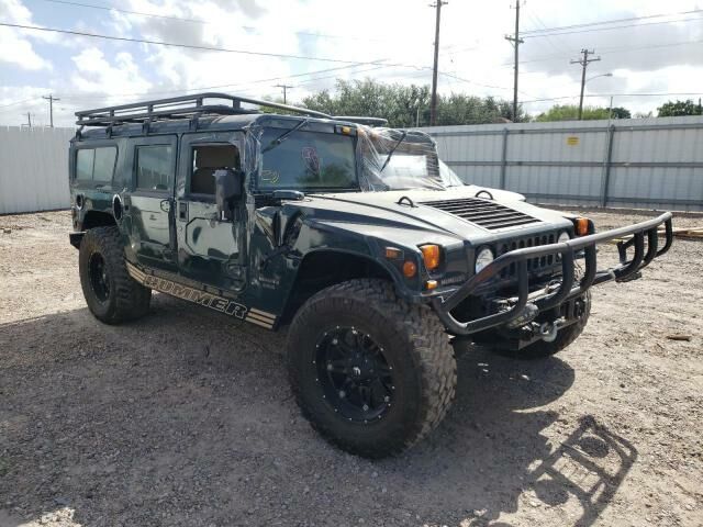 HUMMER H1
