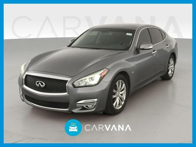 Infiniti Q70