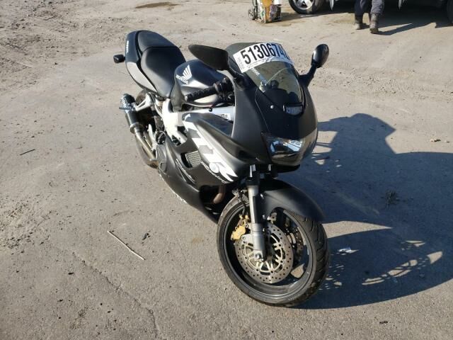 Honda VTR1000F (SUPERHAWK)